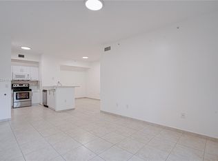 7200 NW 114th Ave APT 105, Doral, FL 33178