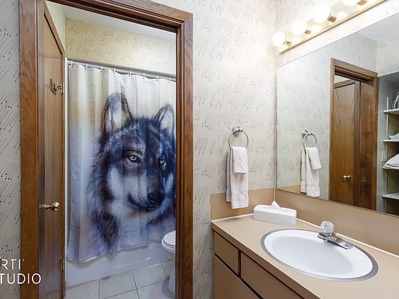 2nd image of 3815 N Wolf Creek Dr #110