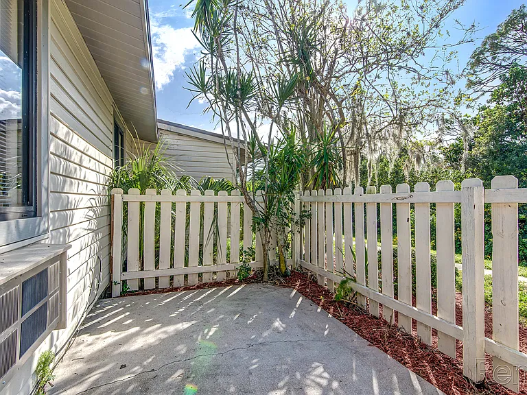 Lost Tree Apartments — Photo 22