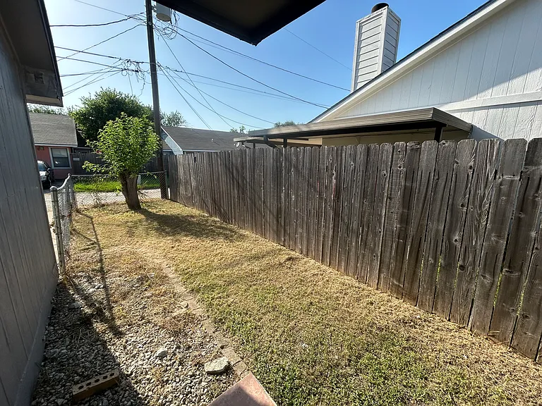 5110 Colonel Travis St — Photo 11