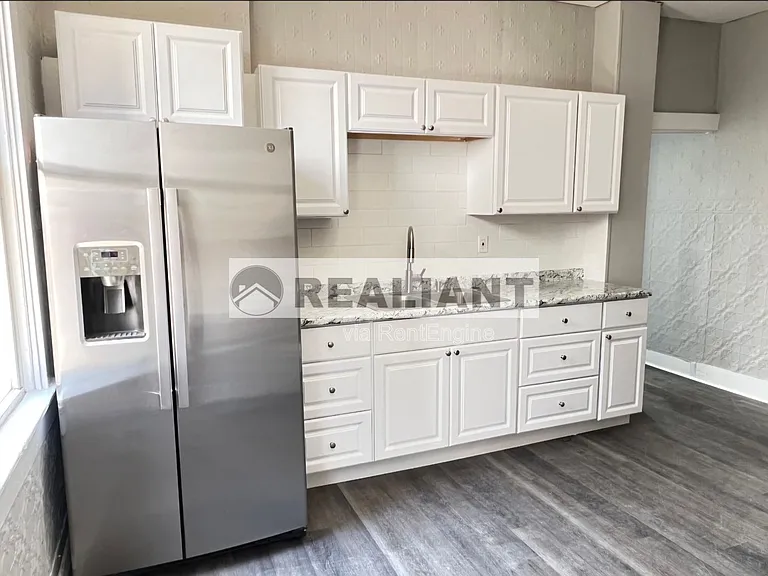 942 Columbia St #1 — Photo 9