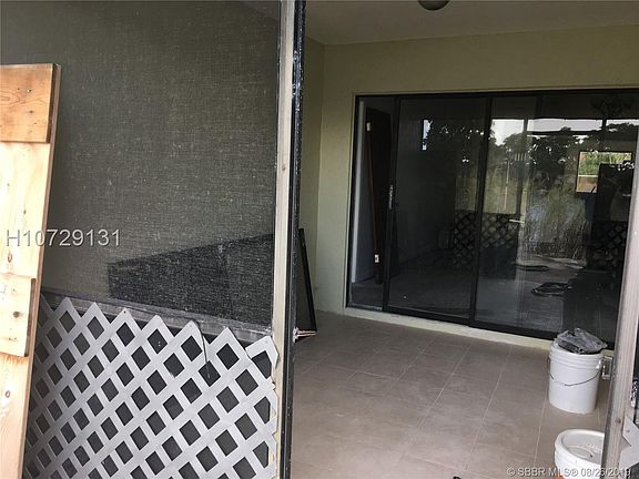 4th image of 5462 SW 25th Ave #1