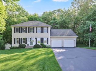 18 Yorkshire Pl, East Longmeadow, MA 01028