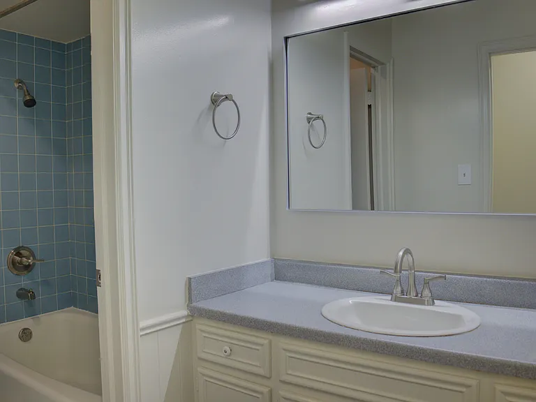 4601 S 66th East Ave — Photo 32