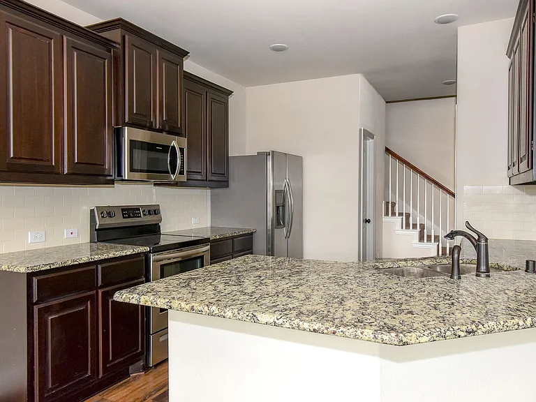 6819 Jade Dr — Photo 12
