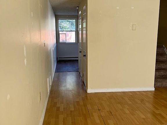 5th image of 90-92 Ford St #7