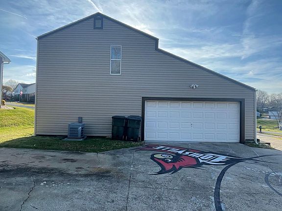 Back of house w/2-car garage