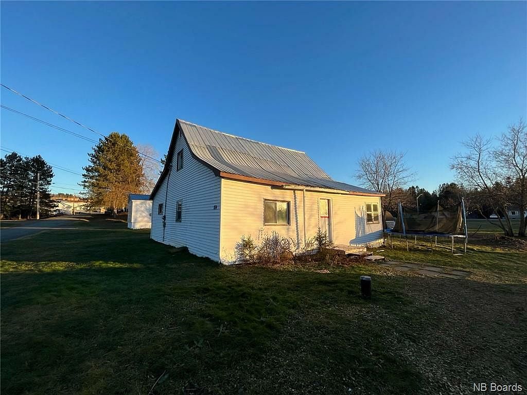 12 Green St, Florenceville Bristol, NB E7L 2J2 Zillow