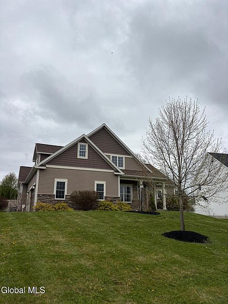 2nd image of 29 Denhelder Drive
