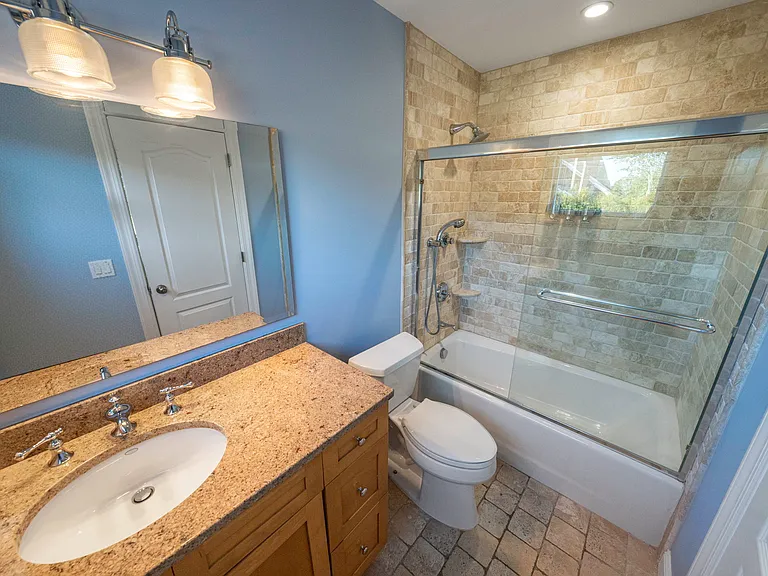 32 Vail Ave #A — Photo 23