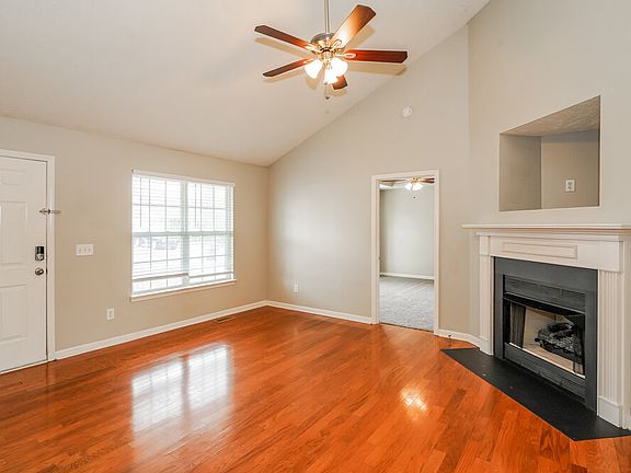 4th image of 900 Pebble Beach Cir