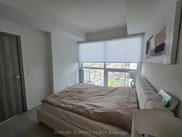 27 McMahon Dr #1806 — Photo 26