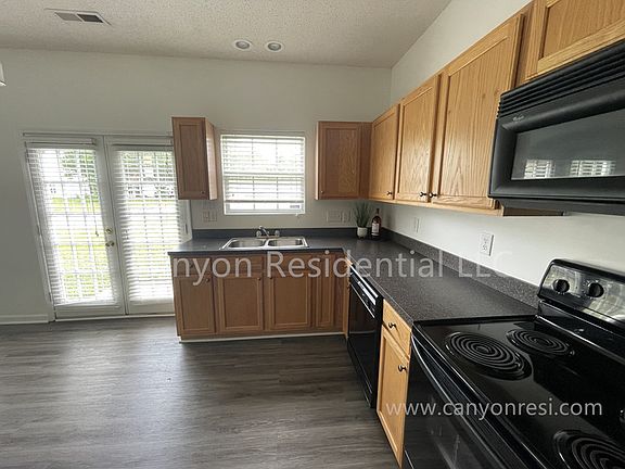 5th image of 2001 Lannigan Dr