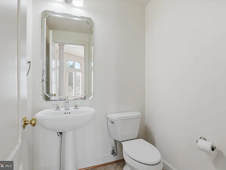 23059 Bronstein Ln — Photo 22