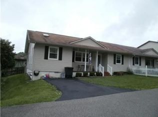 103 Michael Dr, Elkview, WV 25071