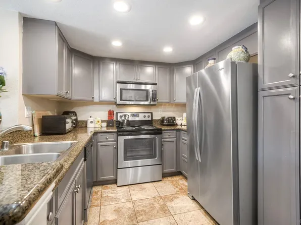15293 Maturin Dr Unit 91, San Diego, CA 92127