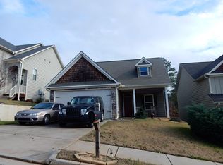 18 Carriage Hills Dr, Cartersville, GA 30121