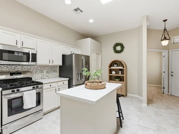 6730 E HERMOSA VISTA Drive #63, Mesa, AZ 85215