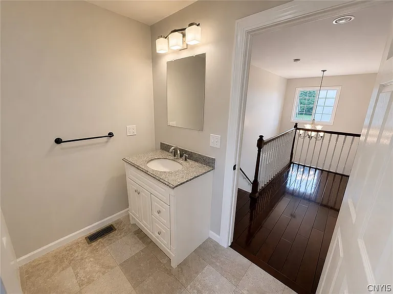923 Emmett St — Photo 22