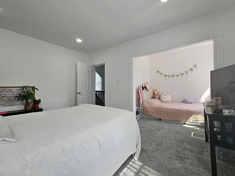 804 Dubois St — Photo 17