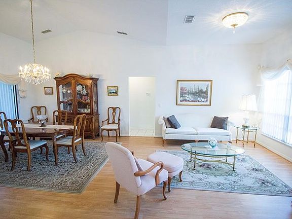 4th image of 3043 Robinwood Ln