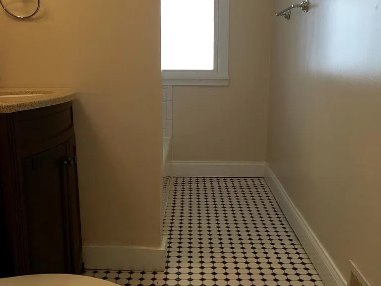121 Gertrude St #1 — Photo 17