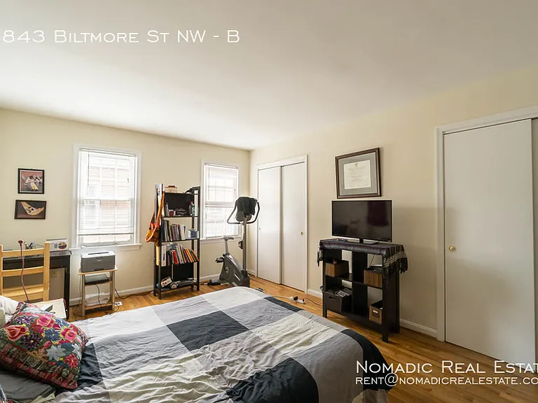 1843 Biltmore St NW #B — Photo 14