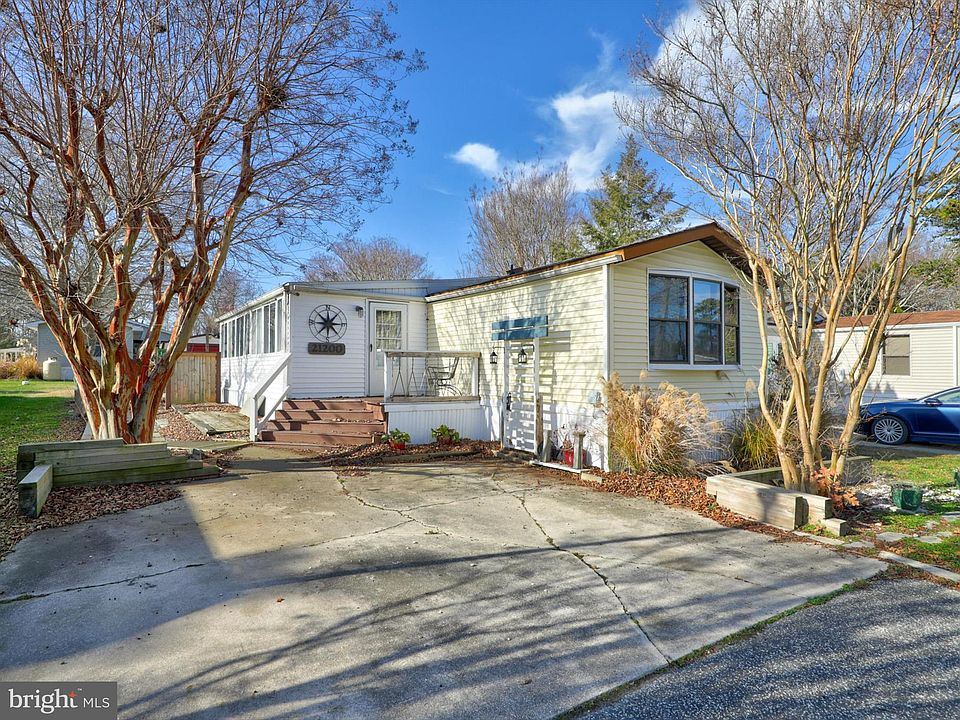 1st image of 21200 N St #23060