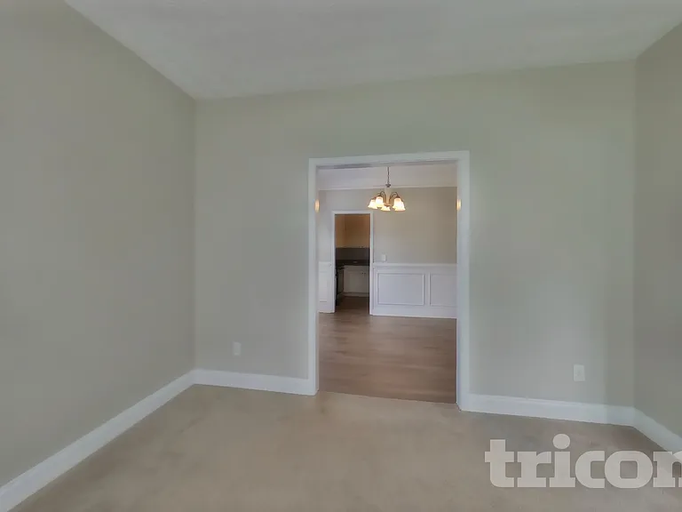 417 Carrie Ct — Photo 18