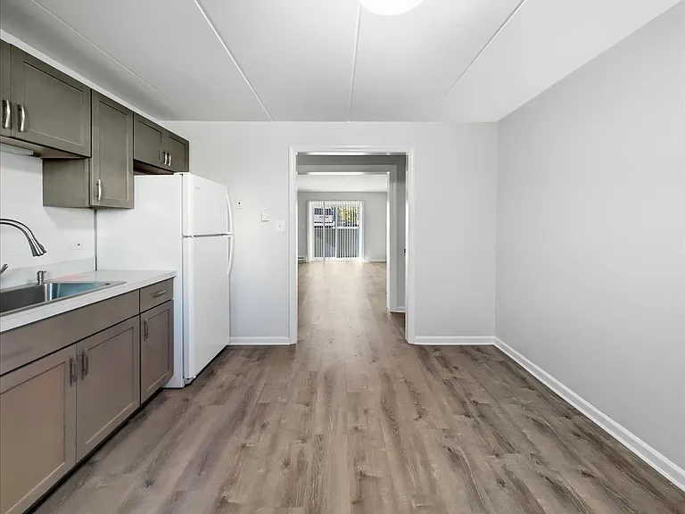100 Marlene Ct #1 — Photo 4