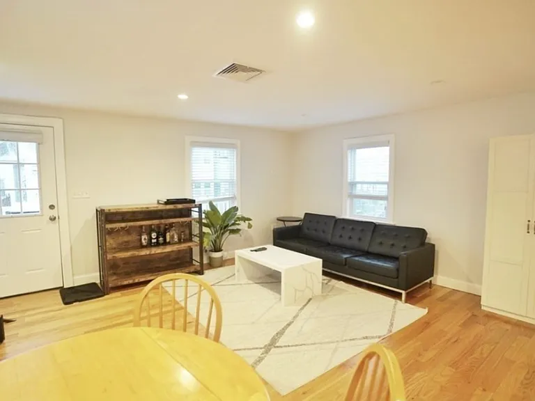 238 Saratoga St #3 — Photo 8