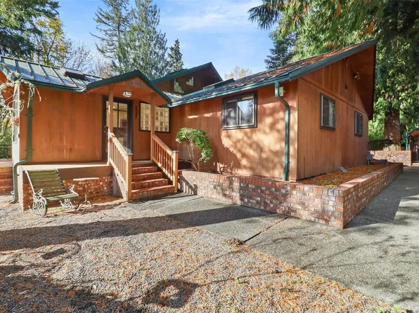 16805 6th Avenue SW, Seattle, WA 98166
