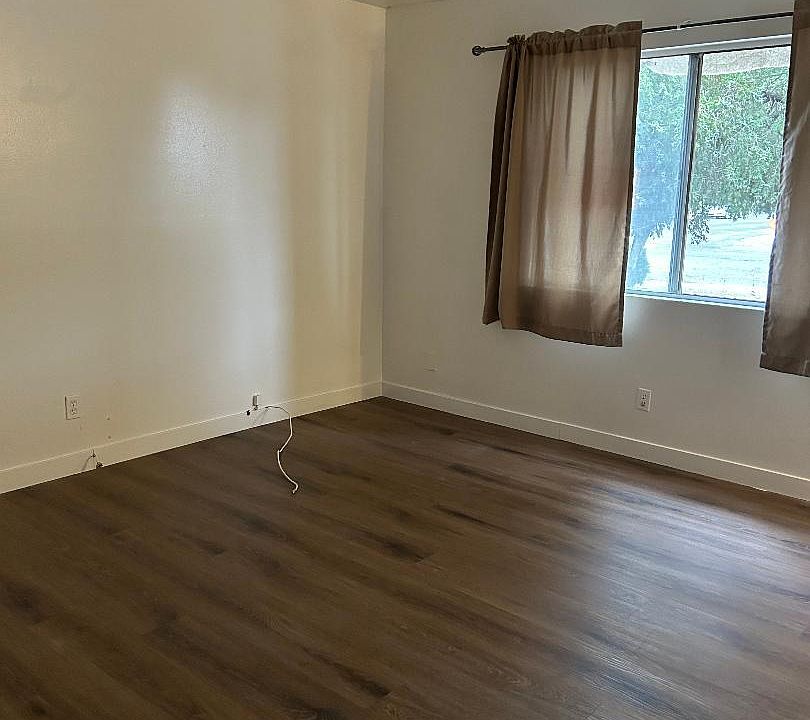 1st image of 444 Calle Fortuna