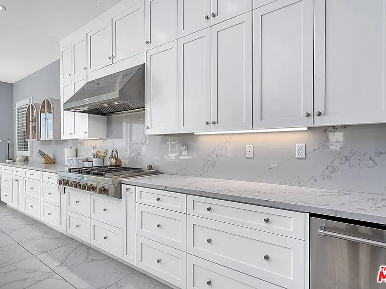 20326 W Liverpool Way — Photo 19