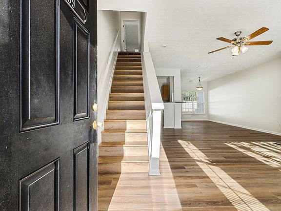 2nd image of 2559 Walden Lake Dr #1