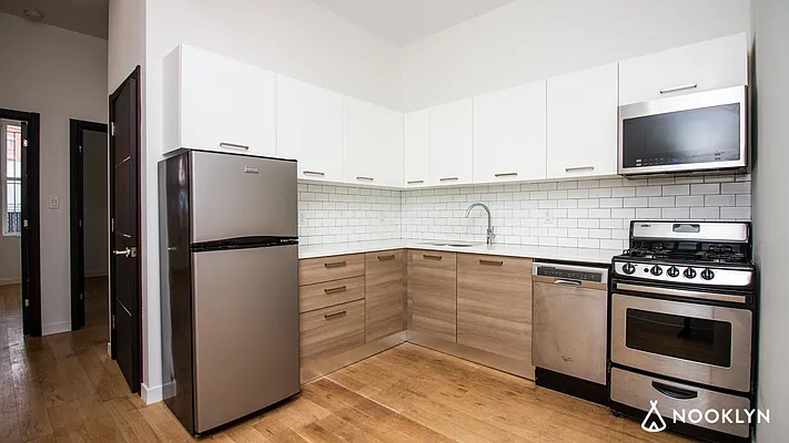 Rented by Nooklyn NYC LLC | media 42