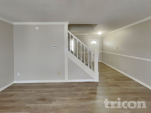 2nd image of 1997 Evergold Cir