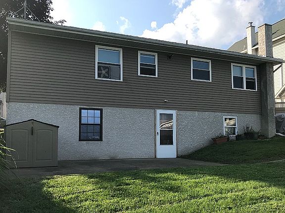 2nd image of 852 Throop St