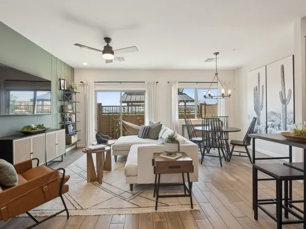 2821 W Red Fox Rd, Phoenix, AZ 85085