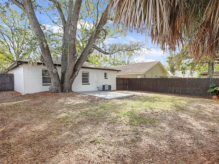 6319 S Church Ave — Photo 14
