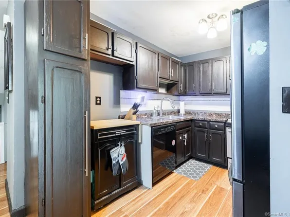 50 East Hill Road #5D, Canton, CT 06019