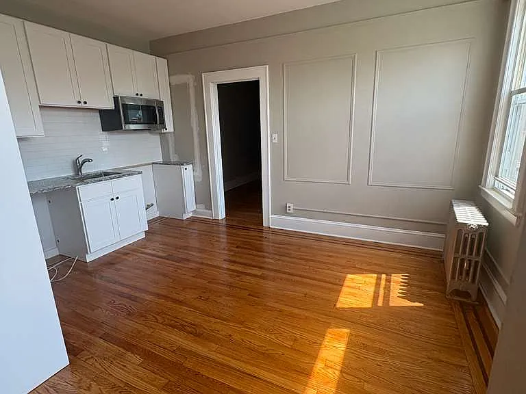 854 Pennington St #2L — Photo 6