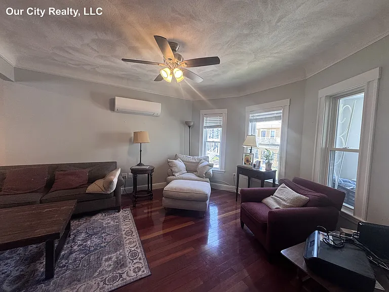 82 Lowden Ave #2 — Photo 9