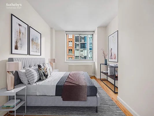 Sold by Sotheby's International Realty | media 27