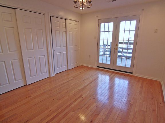 5th image of 1525 S Broad St #2NDFL