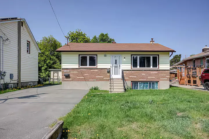 1039 McAllister Avenue Greater Sudbury — Photo 2