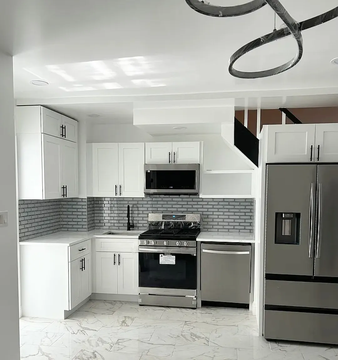 1240 East 55th Street — Photo 1
