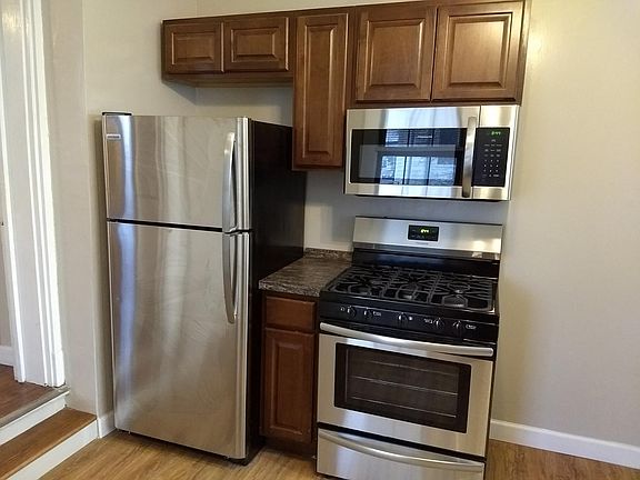 2nd image of 4600 Vine St APT 2