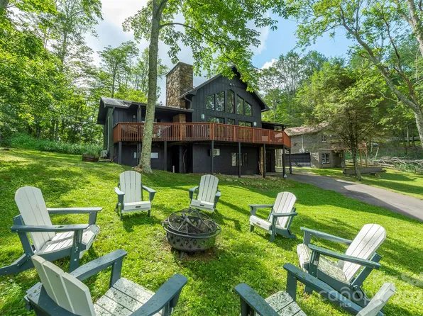 2338 El Miner Dr, Mars Hill, NC 28754