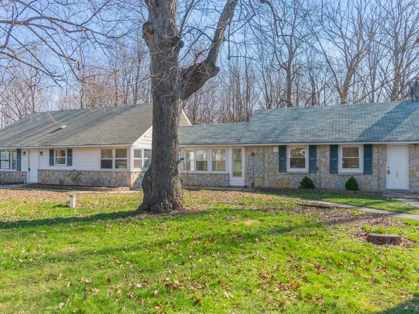 18002 Lima Rd, Huntertown, IN 46748